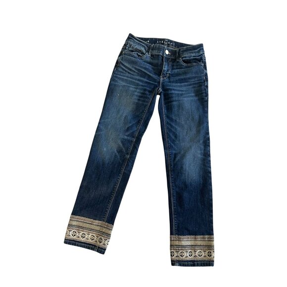 WHITE HOUSE BLACK MARKET WHBM The Straight Crop Embroidered Jeans Size 0 - Picture 1 of 8